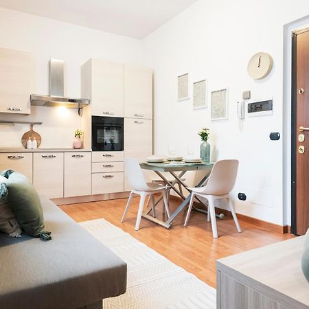 Cozy Apartament In Piazza 5 Giornate By Easylife Mailand Exterior foto