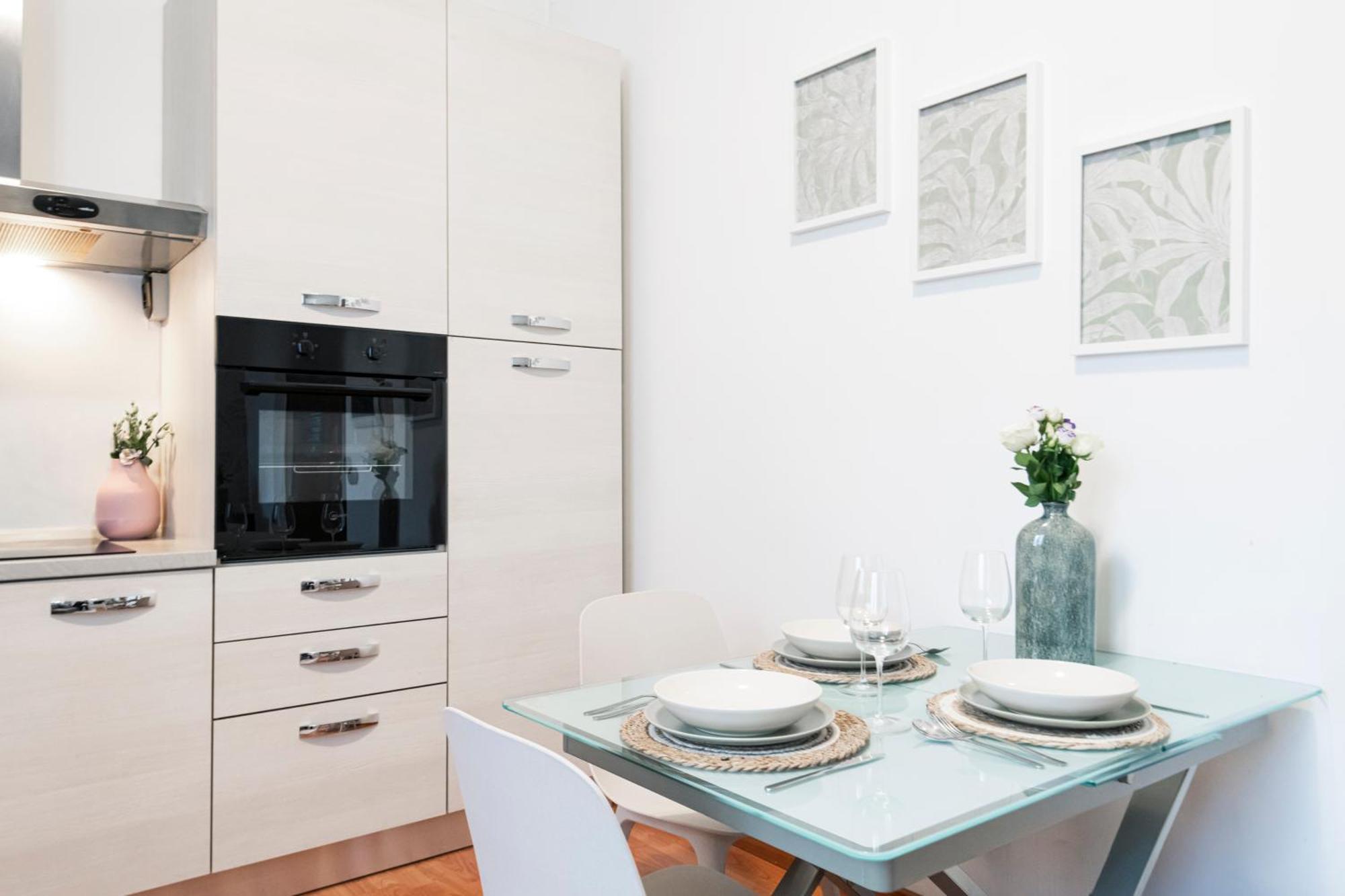 Cozy Apartament In Piazza 5 Giornate By Easylife Mailand Exterior foto